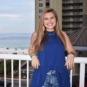 Meet your Posher, Ashyn